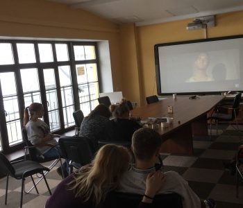 Участников программы “Компас” посмотрели и обсудили короткометражный фильм «Цирк Бабочка»